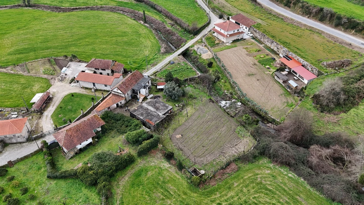 Moradia T3 para Venda em Sousela Foto 34