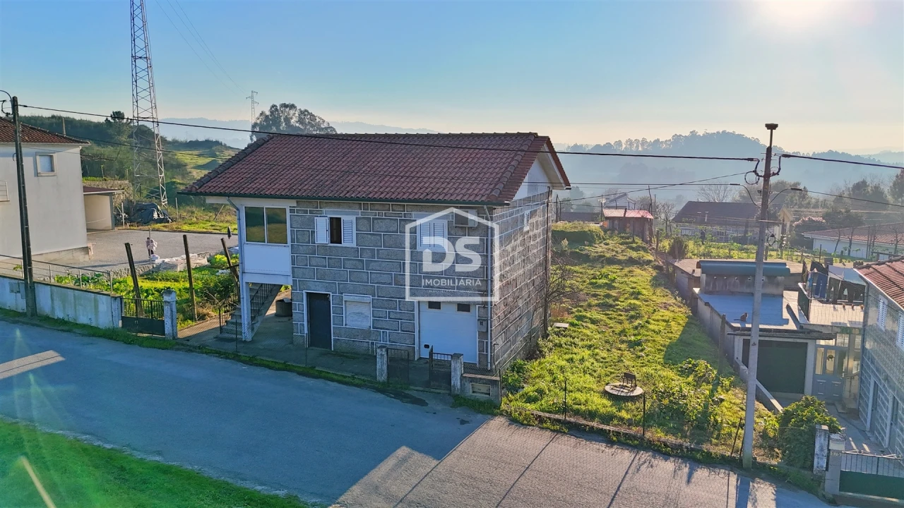 Moradia T3 para Venda em Vilar do Torno e Alentem Foto 1