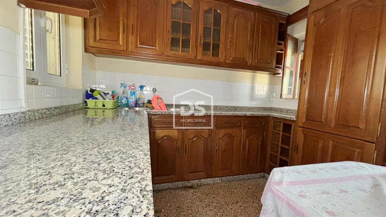 Moradia T3 para Venda em Vilar do Torno e Alentem Foto 11