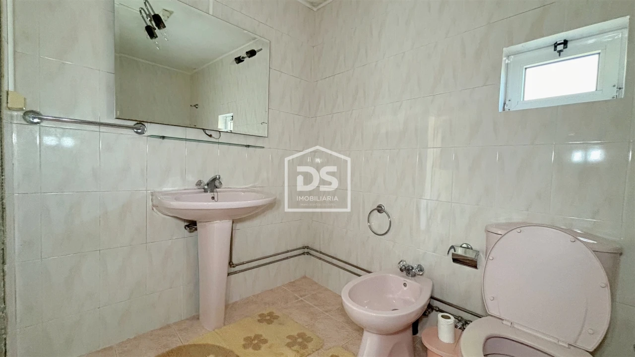 Moradia T3 para Venda em Vilar do Torno e Alentem Foto 26