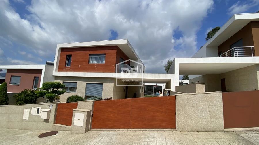 Moradia T3 para Venda em Cristelos, Boim e Ordem Foto 10