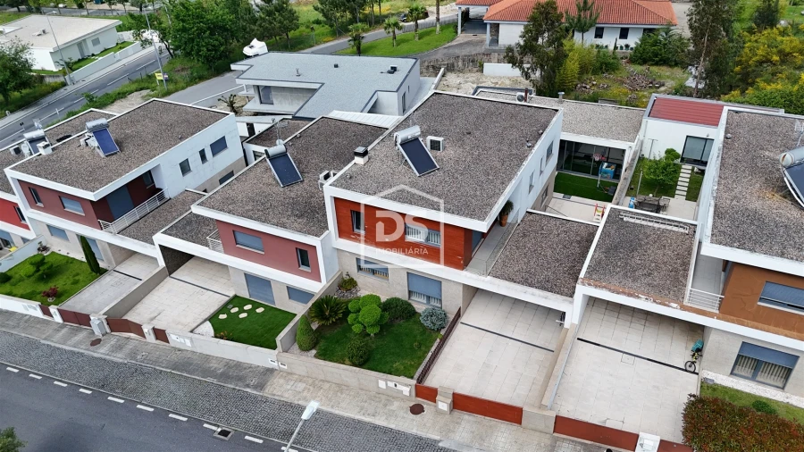 Moradia T3 para Venda em Cristelos, Boim e Ordem Foto 3