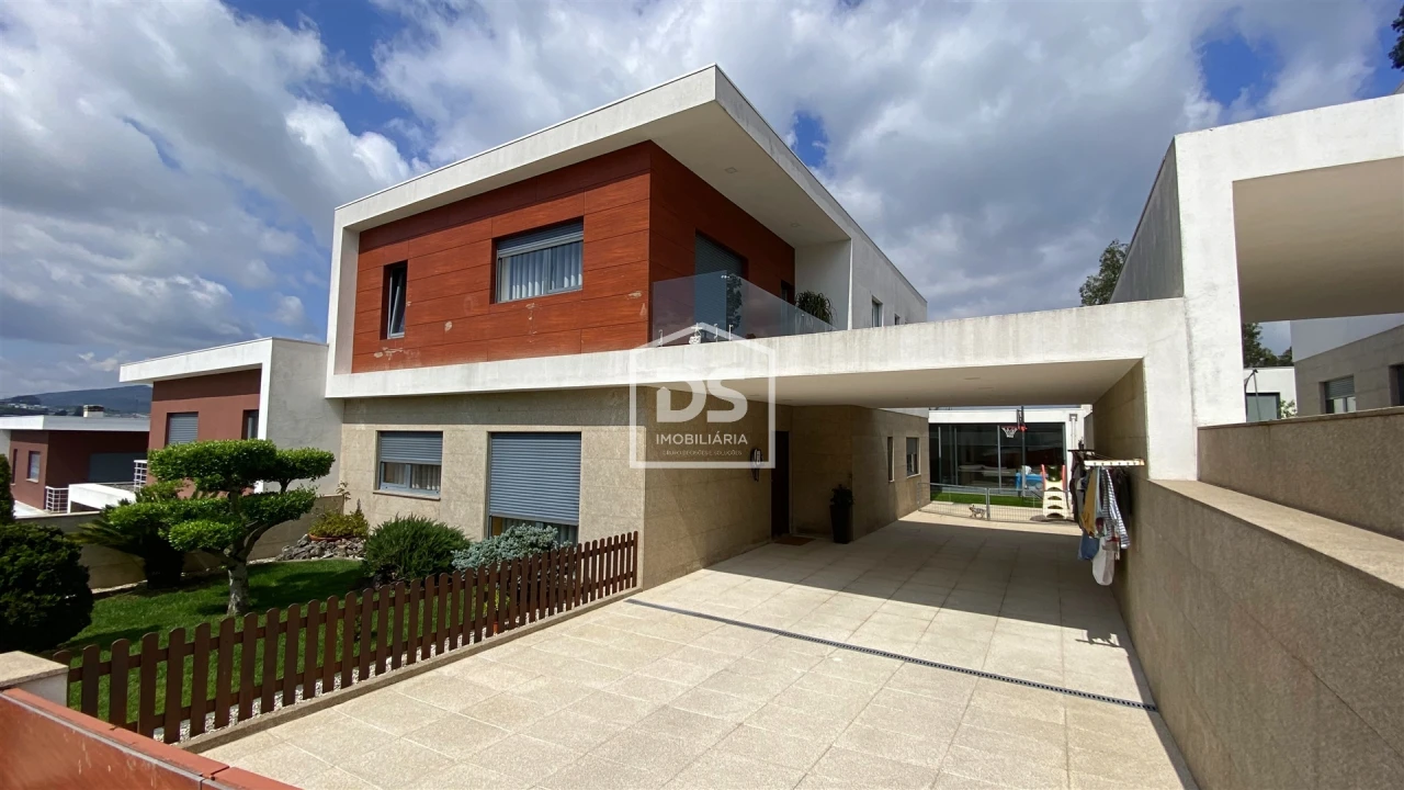 Moradia T3 para Venda em Cristelos, Boim e Ordem Foto 13