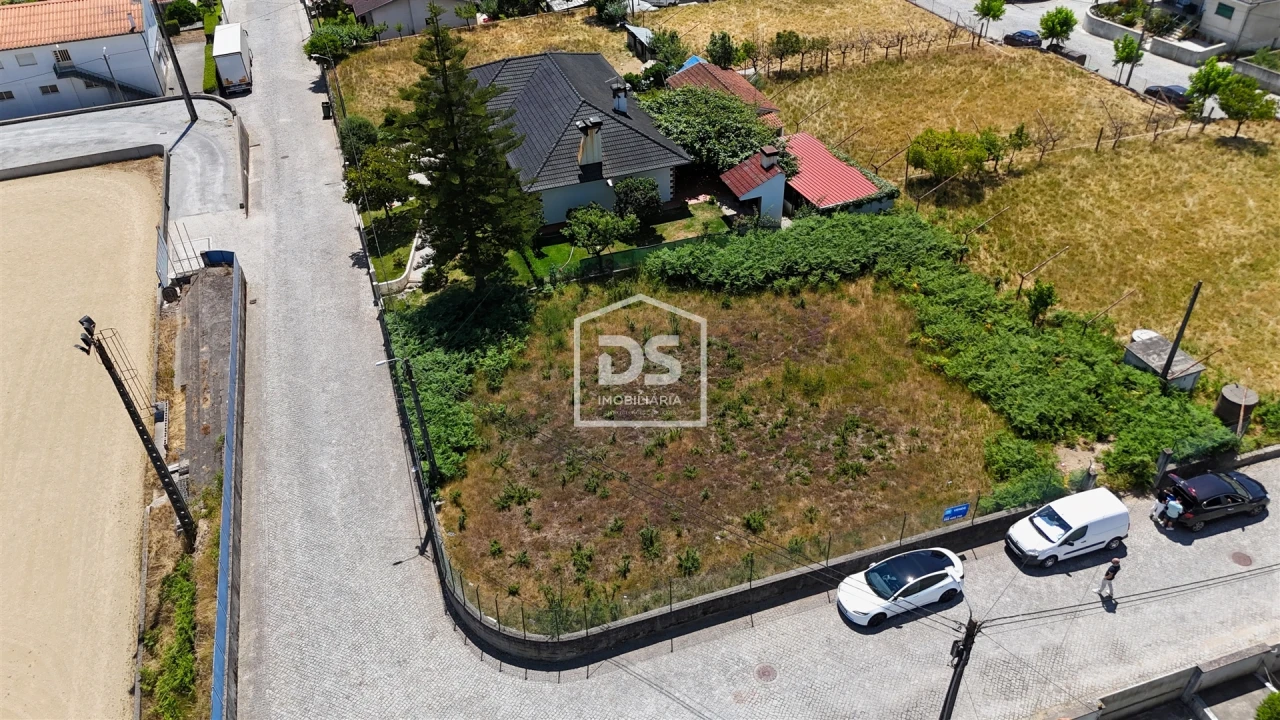 Terreno para Venda em Nespereira e Casais Foto 1