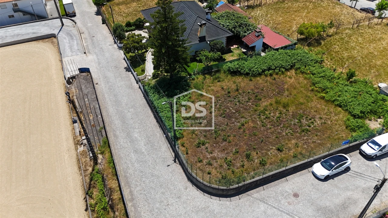 Terreno para Venda em Nespereira e Casais Foto 3