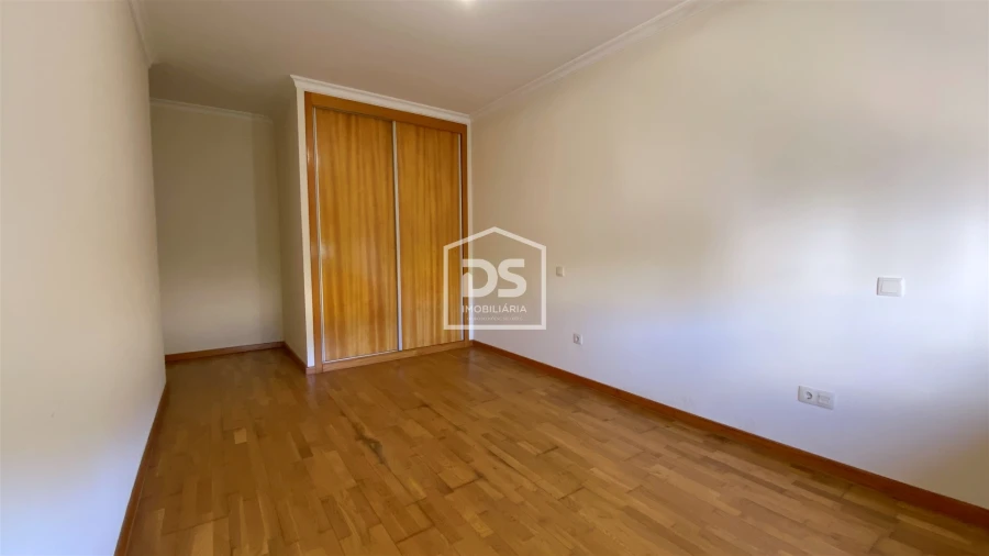 Apartamento T3 para Venda em Cristelos, Boim e Ordem Foto 33