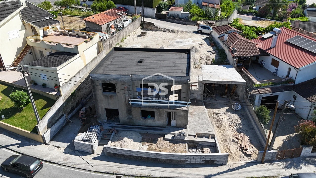 Moradia T3 para Venda em Vilar do Torno e Alentem Foto 4