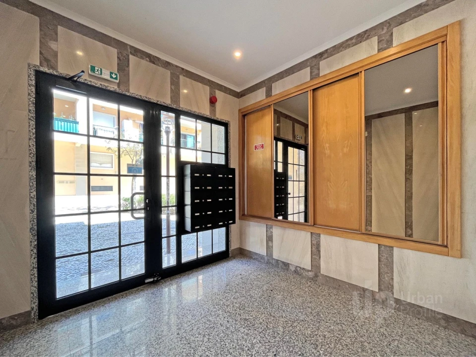 Apartamento T3 para Arrendamento em Carcavelos e Parede Foto 27