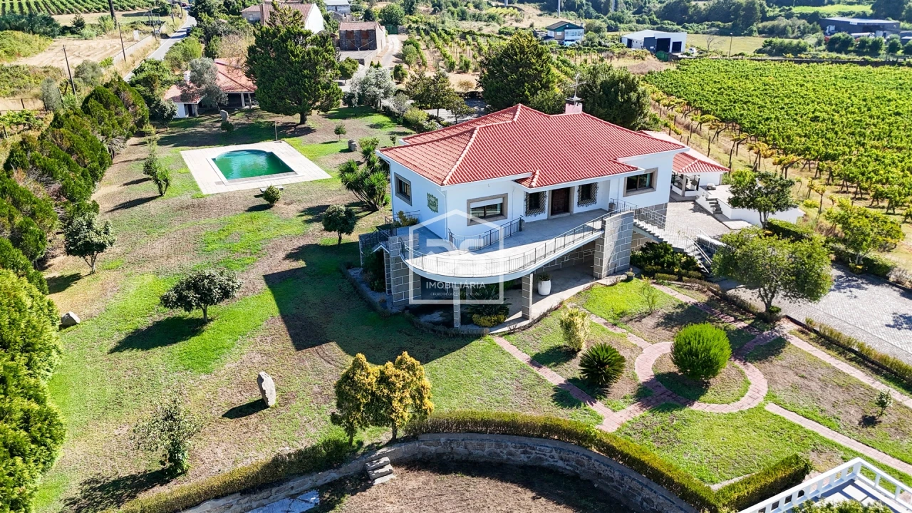 Quinta T9 para Venda em Penafiel Foto 9