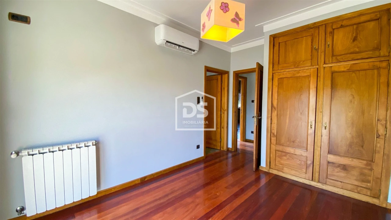 Quinta T9 para Venda em Penafiel Foto 30