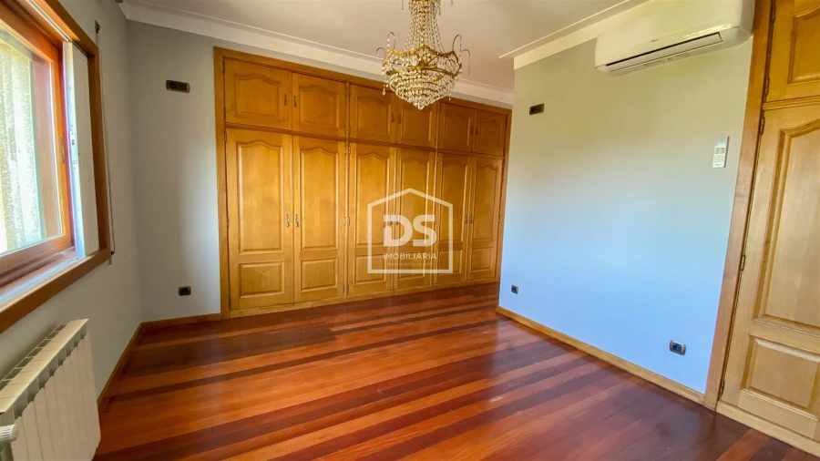 Quinta T9 para Venda em Penafiel Foto 36