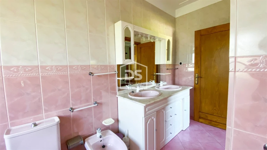 Quinta T9 para Venda em Penafiel Foto 23