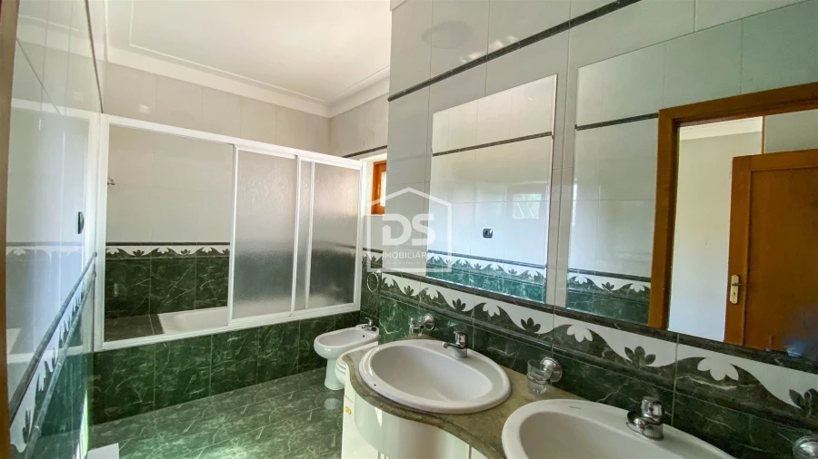 Quinta T9 para Venda em Penafiel Foto 31