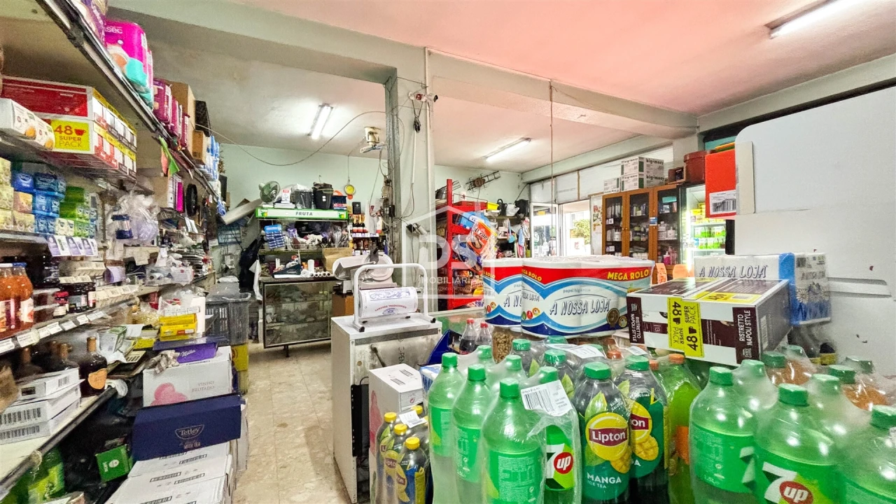 Loja para Trespasse em Nespereira e Casais Foto 11