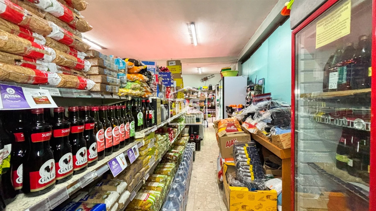 Loja para Trespasse em Nespereira e Casais Foto 6