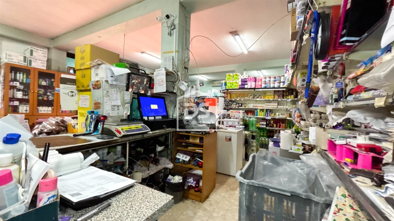 Loja para Trespasse em Nespereira e Casais Foto 13