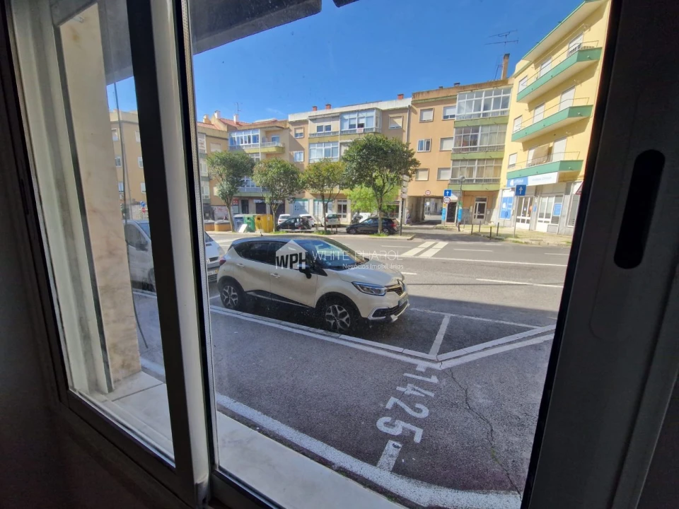 Apartamento T3 para Venda em Falagueira-Venda Nova Foto 4