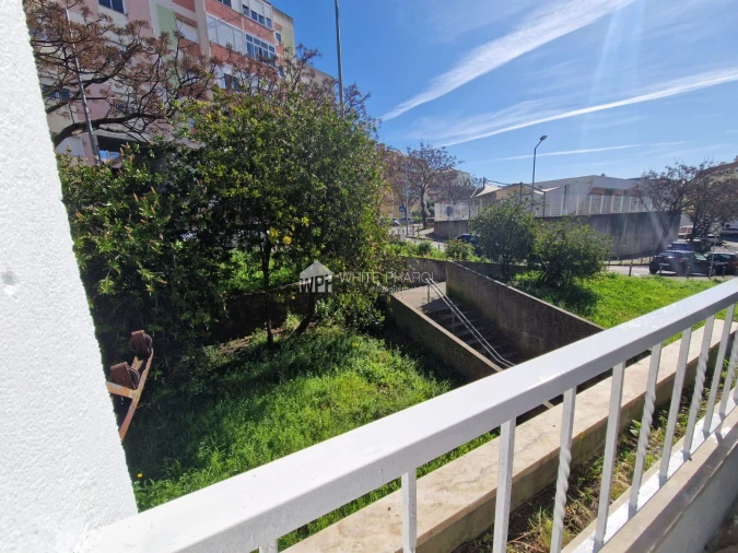 Apartamento T3 para Venda em Falagueira-Venda Nova Foto 1