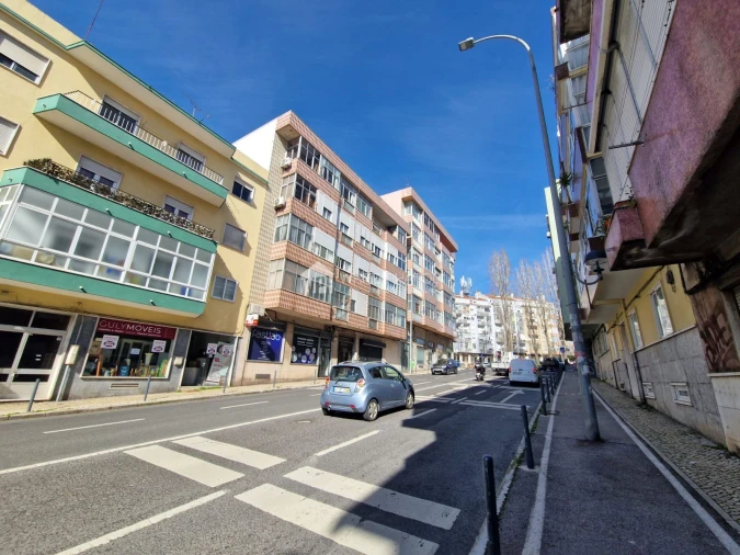 Apartamento T3 para Venda em Falagueira-Venda Nova Foto 12