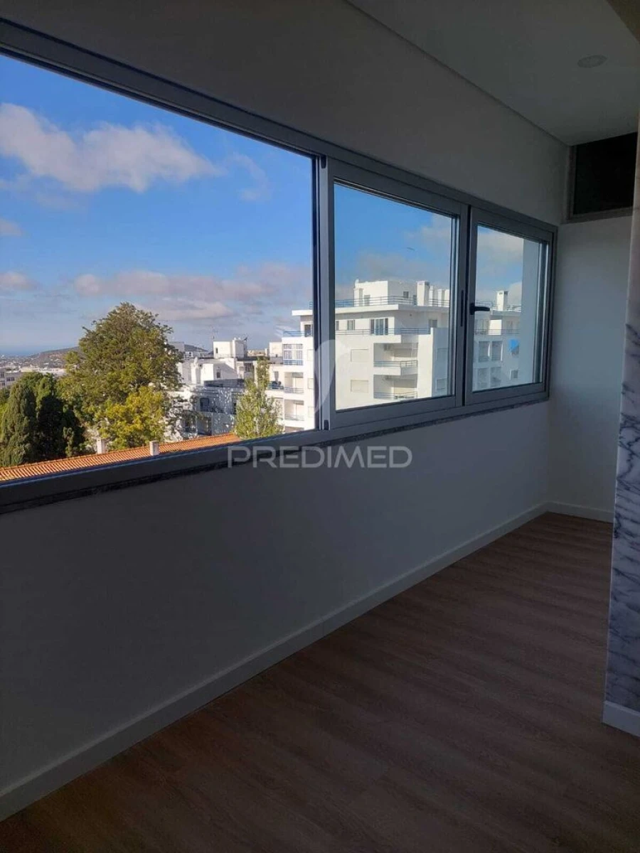 Apartamento T3 para Venda em Loule (São Clemente) Foto 1