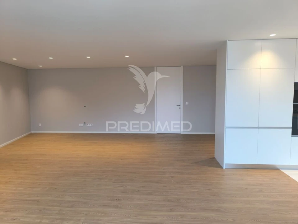 Apartamento T3 para Venda em Ferreiros e Gondizalves Foto 7