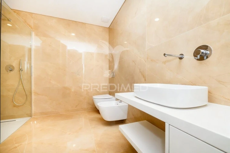 Apartamento T3 para Venda em Ferreiros e Gondizalves Foto 20