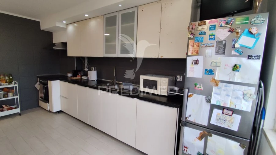 Apartamento T2 para Venda em Amora Foto 2