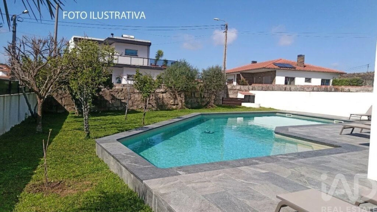 Moradia T3 para Venda em Antas Foto 37