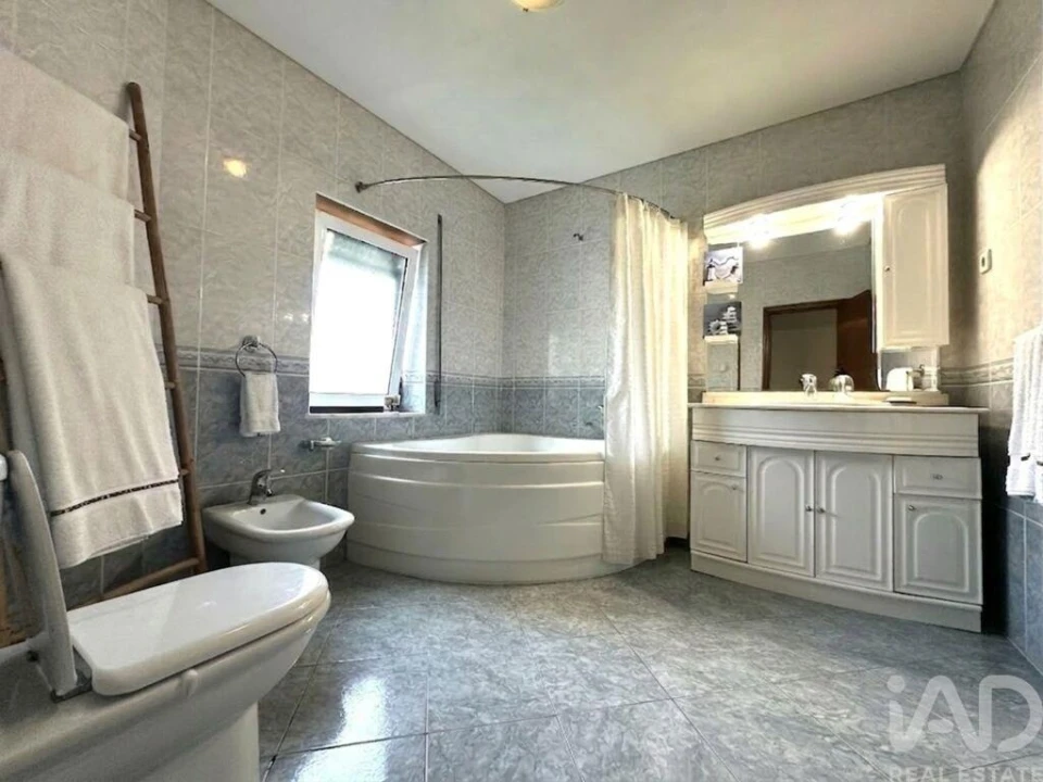 Moradia T3 para Venda em Antas Foto 24