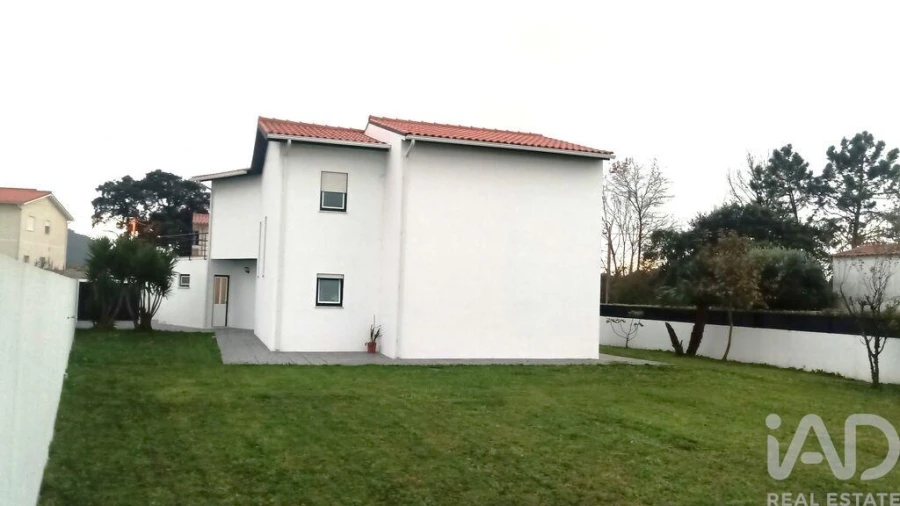 Moradia T3 para Venda em Antas Foto 35