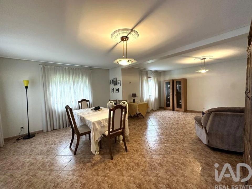 Moradia T3 para Venda em Antas Foto 4