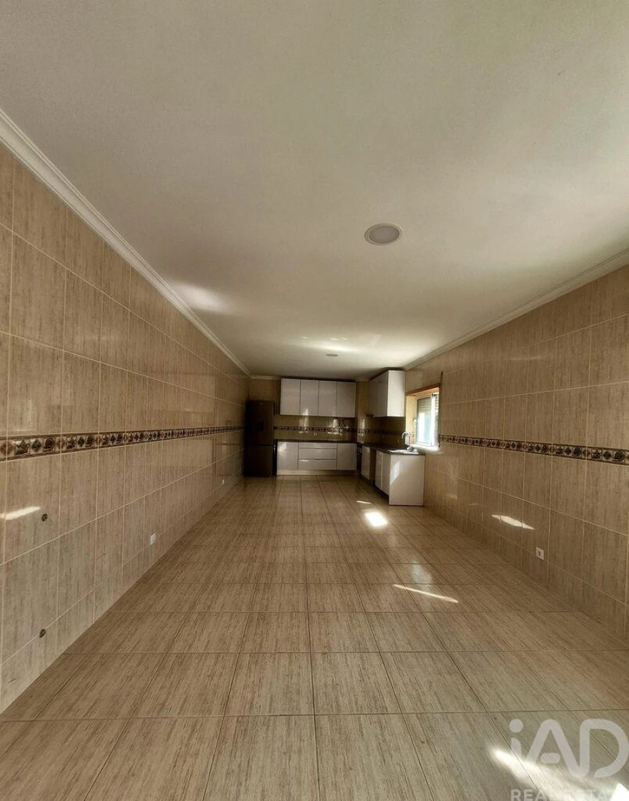 Apartamento T3 para Venda em Redinha Foto 22