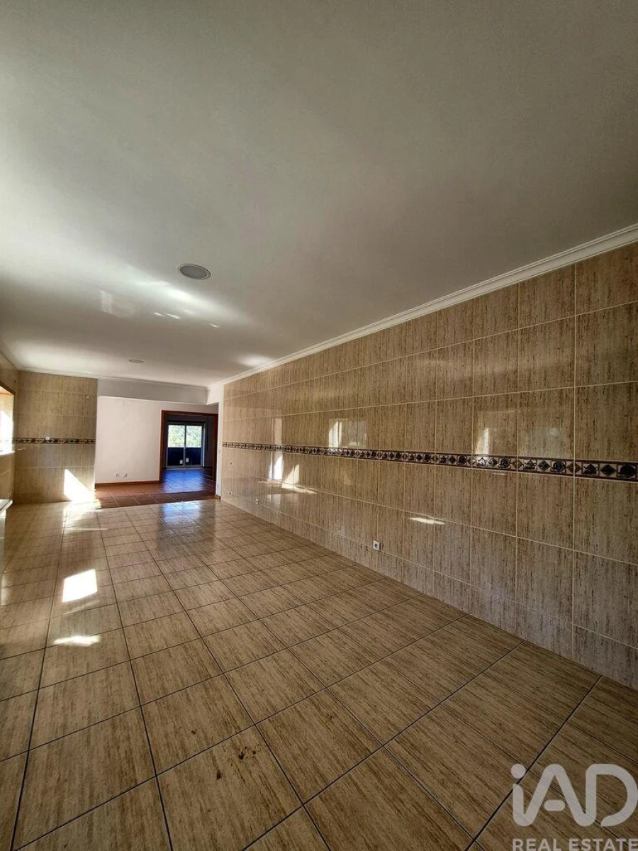 Apartamento T3 para Venda em Redinha Foto 28