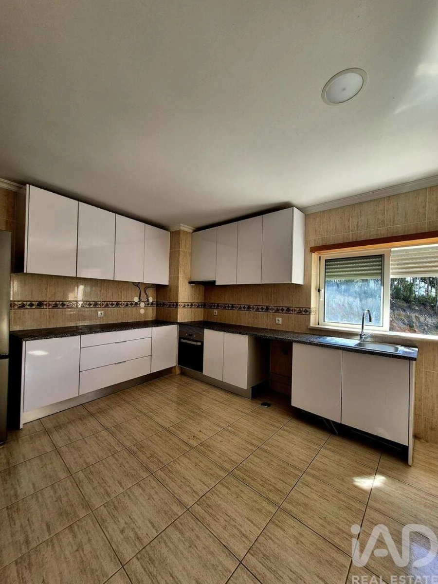 Apartamento T3 para Venda em Redinha Foto 24