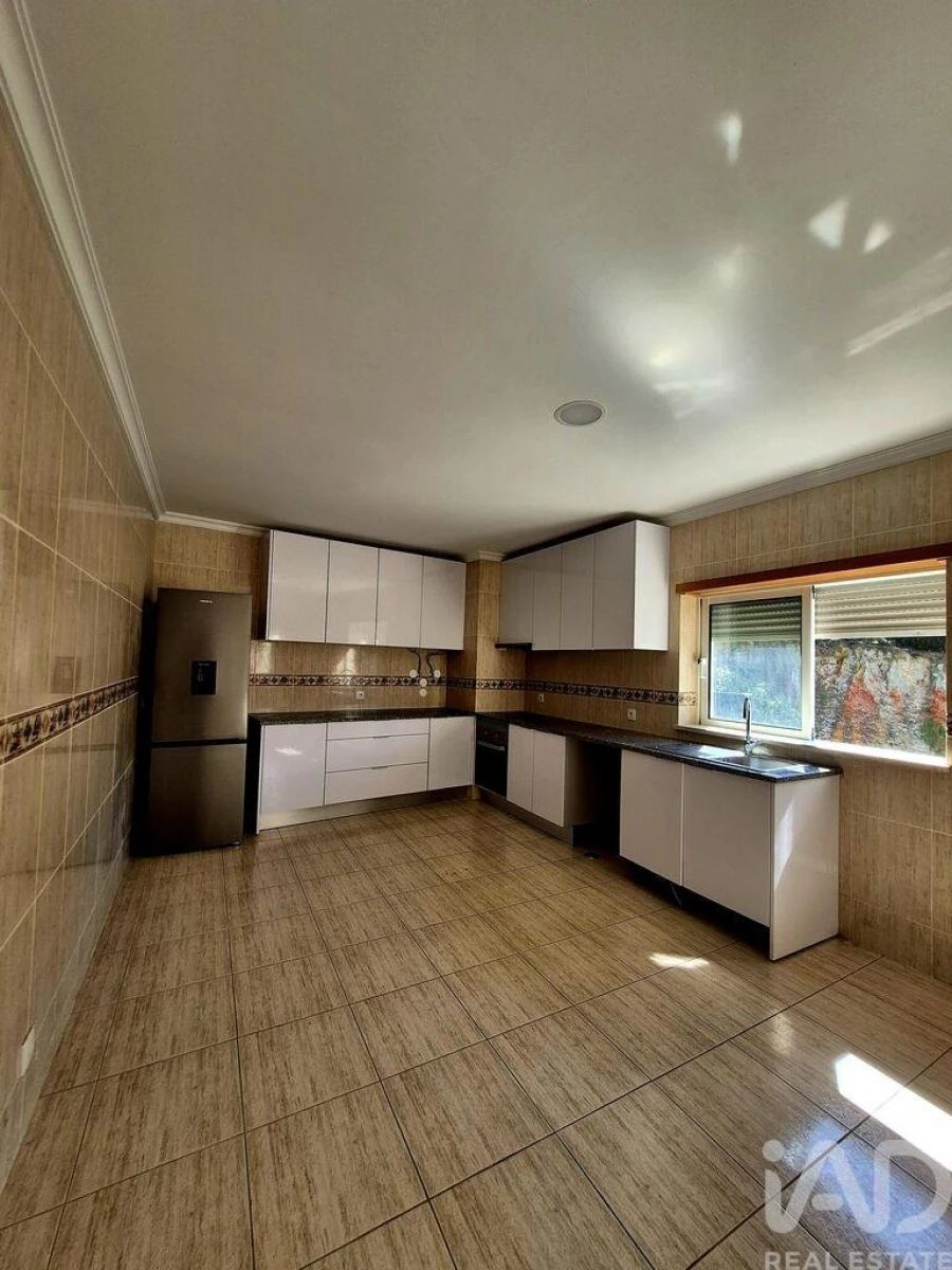 Apartamento T3 para Venda em Redinha Foto 26