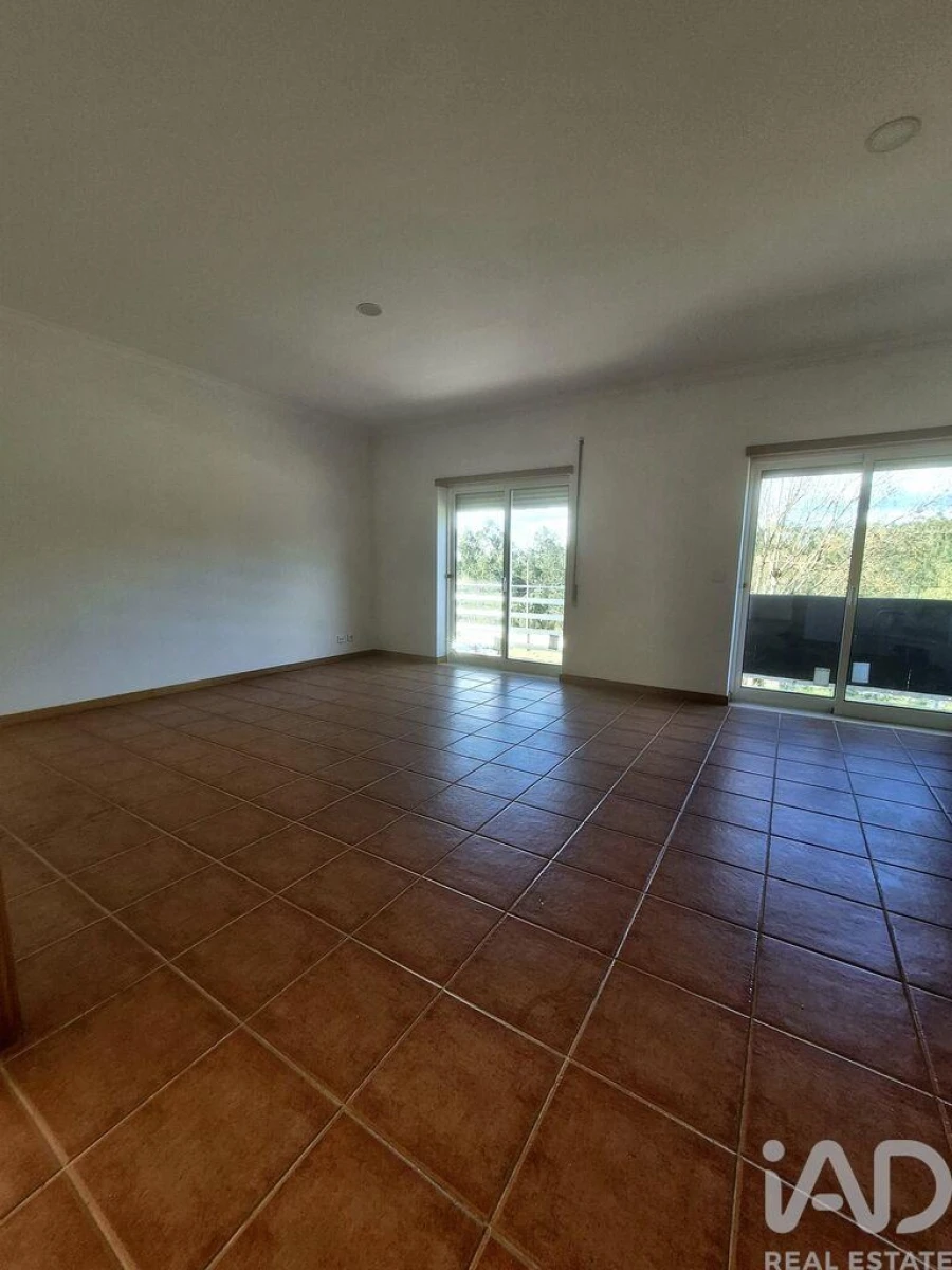Apartamento T3 para Venda em Redinha Foto 4