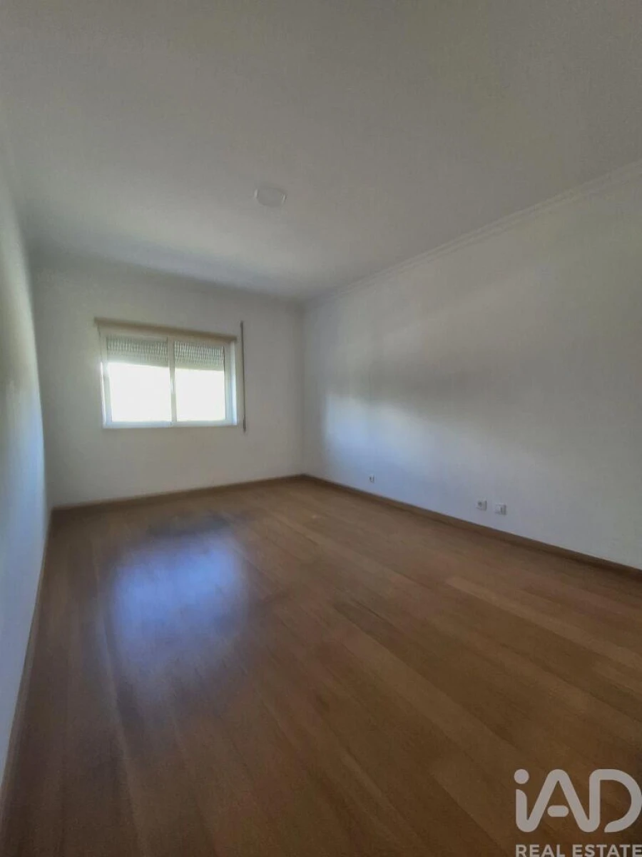 Apartamento T3 para Venda em Redinha Foto 10