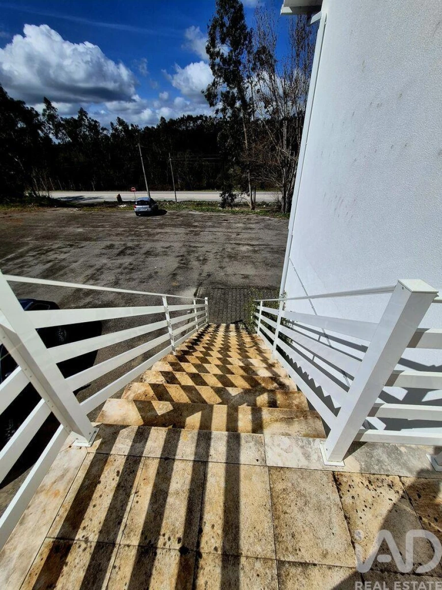 Apartamento T3 para Venda em Redinha Foto 31