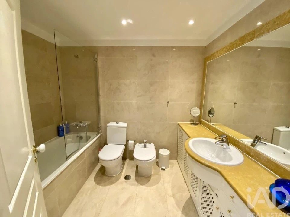 Moradia T5 para Venda em Corroios Foto 7