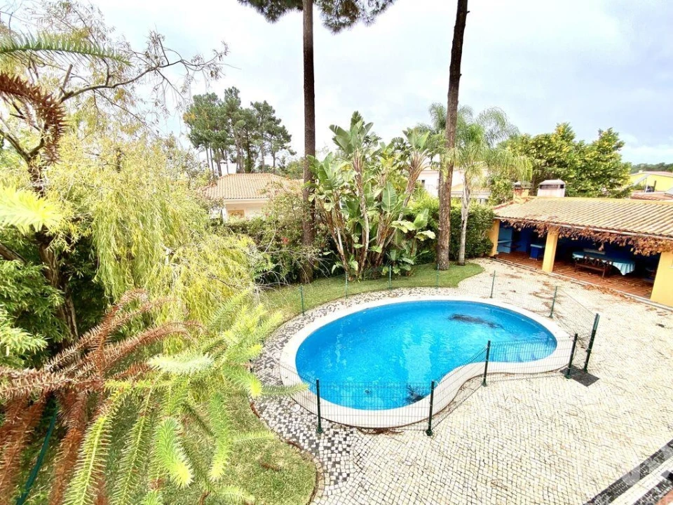 Moradia T5 para Venda em Corroios Foto 8