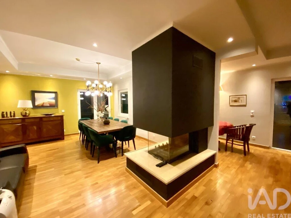 Moradia T5 para Venda em Corroios Foto 4