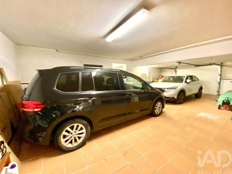 Moradia T5 para Venda em Corroios Foto 10