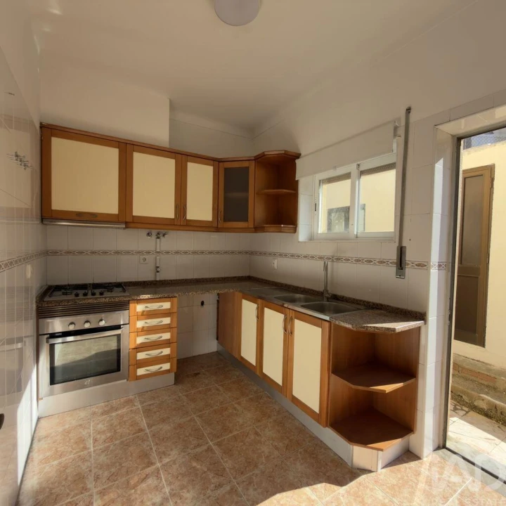 Moradia T2 para Arrendamento em Carcavelos e Parede Foto 13