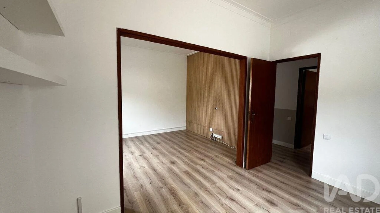 Moradia T2 para Arrendamento em Carcavelos e Parede Foto 3