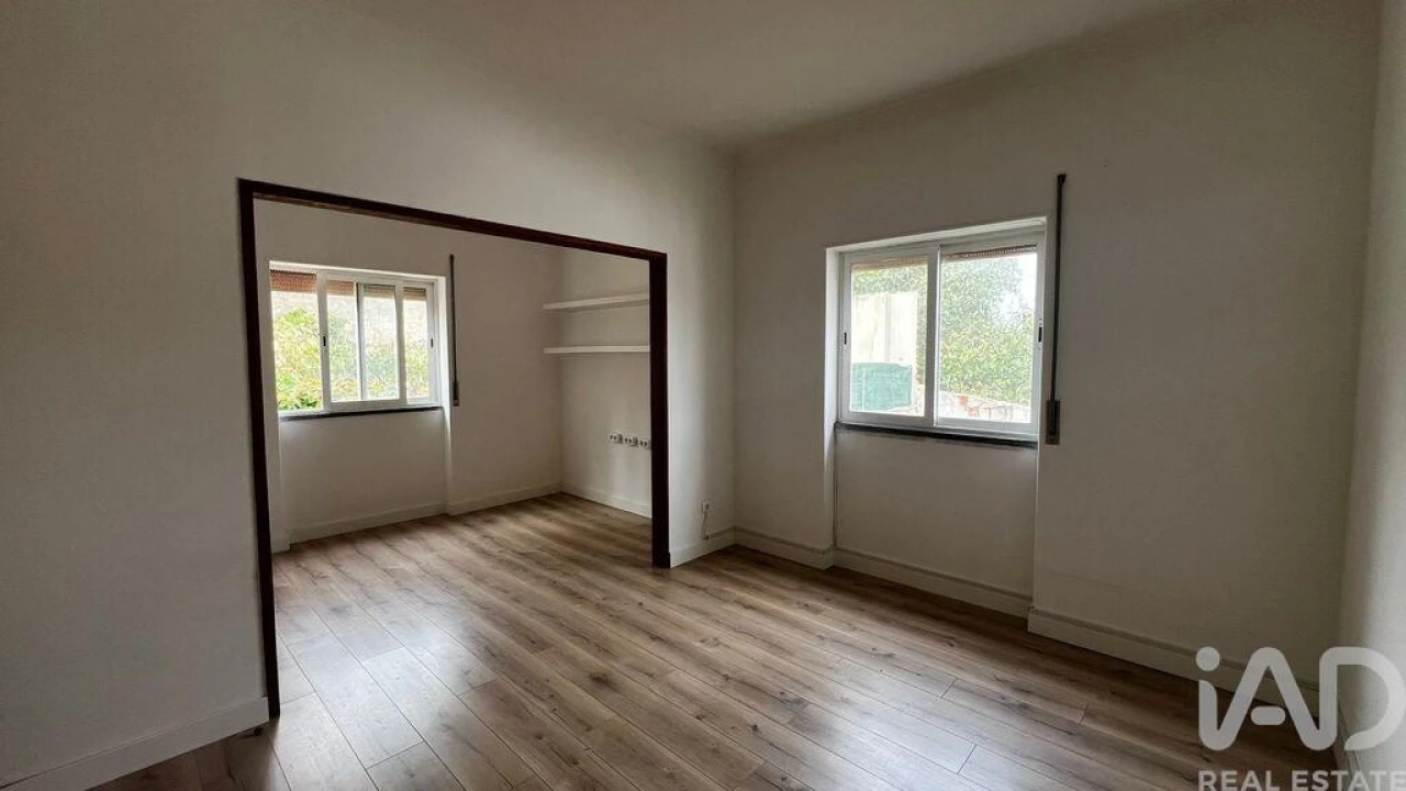 Moradia T2 para Arrendamento em Carcavelos e Parede Foto 2