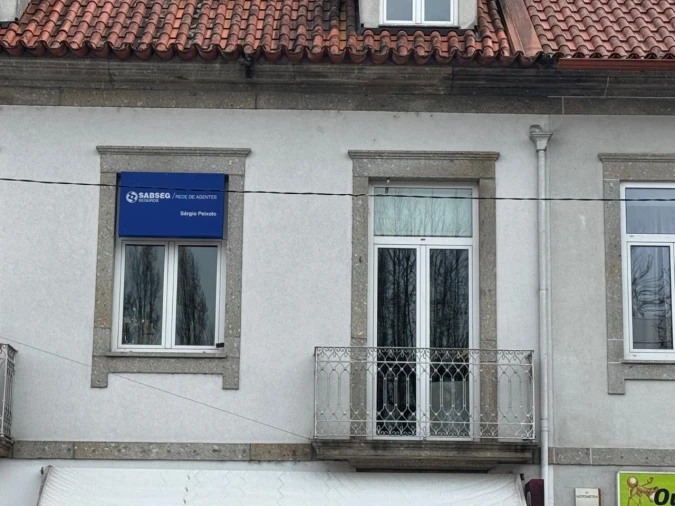 Loja para Venda em Povoa de Lanhoso (N. Senhora do Amparo) Foto 2