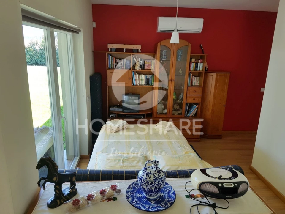 Moradia T6 para Venda em Recarei Foto 19