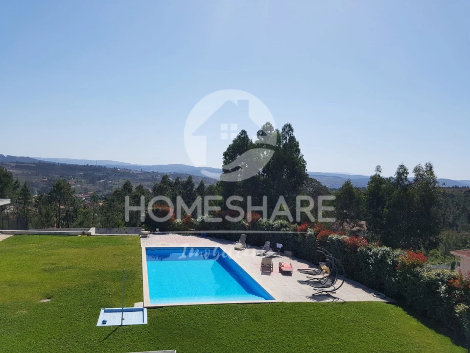 Moradia T6 para Venda em Recarei Foto 3