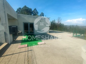 Moradia T6 para Venda em Recarei