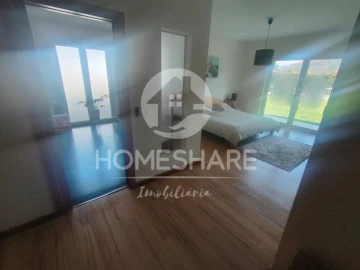 Moradia T6 para Venda em Recarei